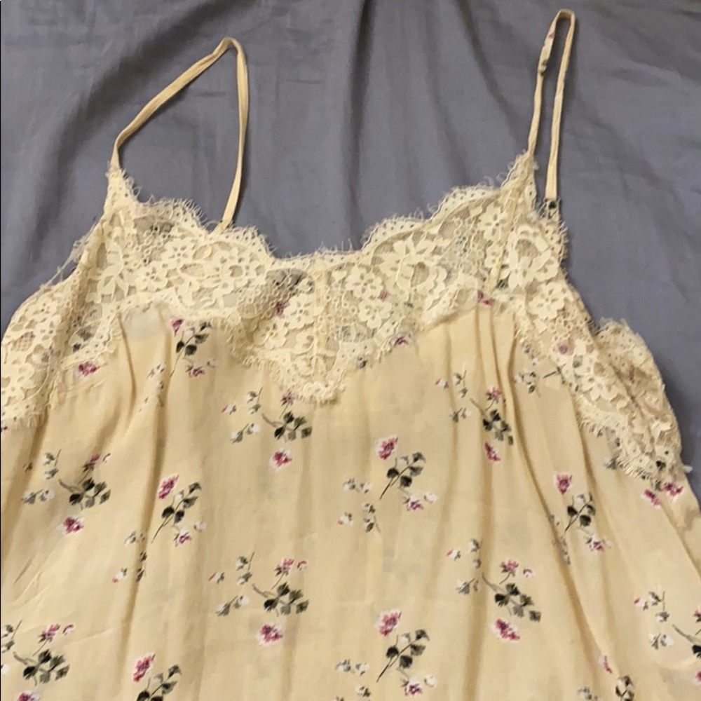 floral shirt